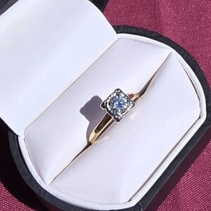 14K White Gold Solitaire Ring